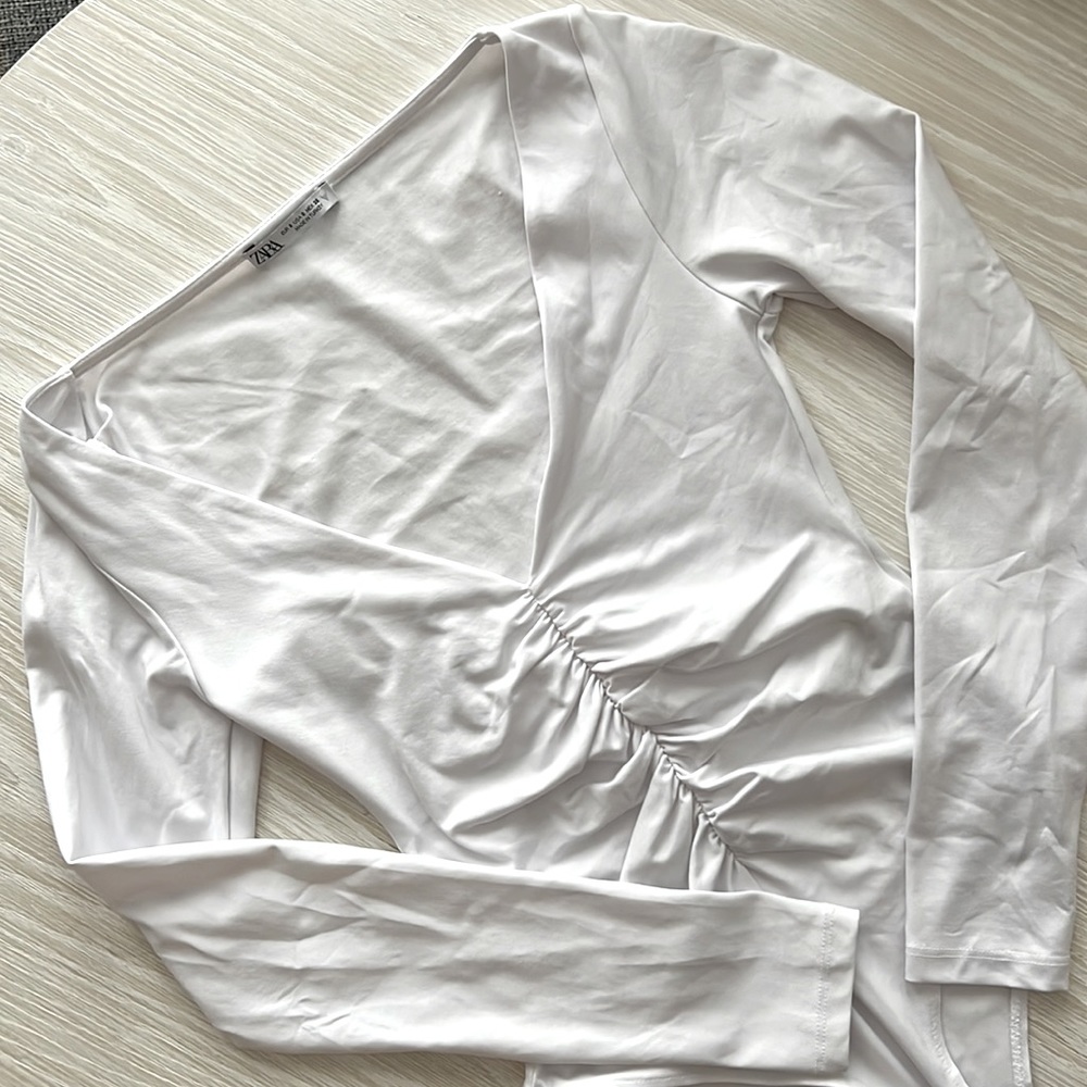 Zara Long Sleeve Ruched Bodysuit | Color: White | Size: Small | Never Worn - Picture 1 of 2